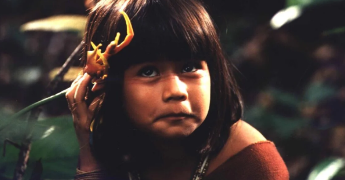 Com 32 anos atualmente, saiba como está a atriz mirim “Tainá” do filme “Aventura na Amazônia”