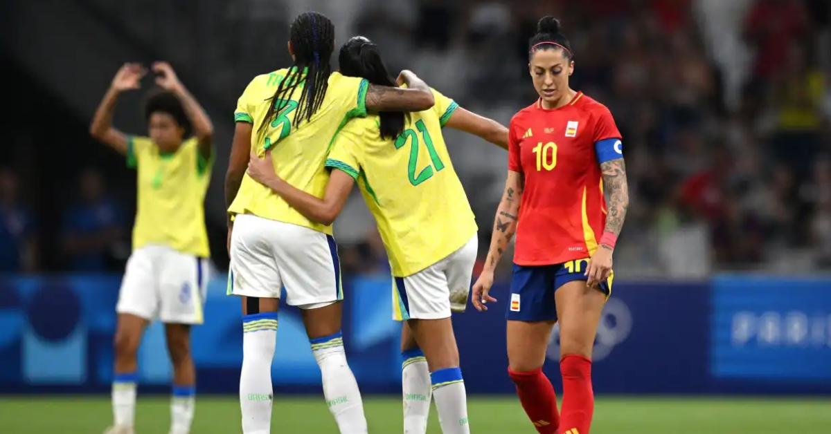 Jenni Hermoso detonou a atuação do Brasil, que eliminou a Espanha na semifinal das Olimpíadas - Foto: Clive Mason/Getty Images