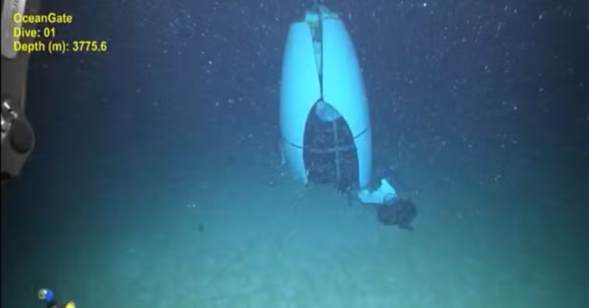 Carcaça do submarino Titan encontrada durante investigação sobre implosão. Imagem foi revelada em 16 de setembro de 2024 — Foto: Guarda Costeira da Marinha dos EUA