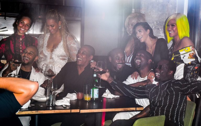 Famosos em festa com Diddy - Foto: X