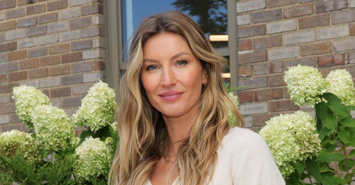 Gisele Bündchen mostra barriguinha da terceira gravidez — Foto: Reprodução