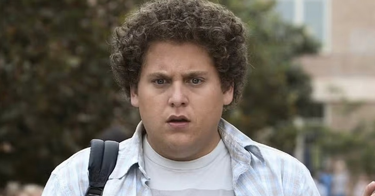 Jonah Hill surge irreconhecível e surpreende fãs com transformação