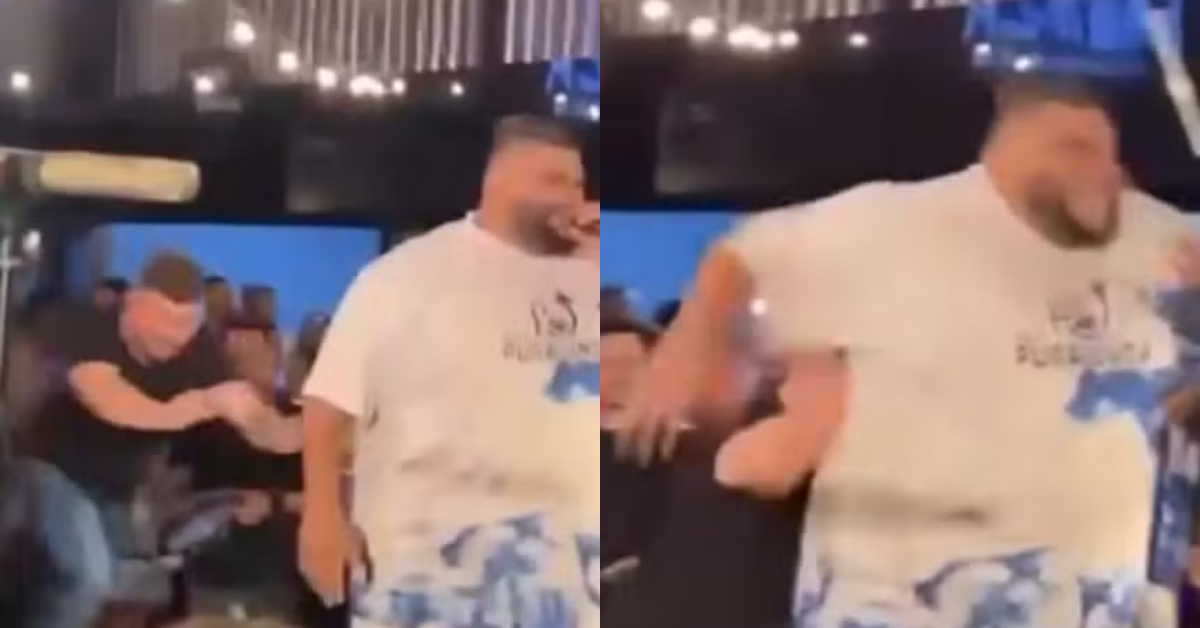 Cantor é empurrado brutalmente do palco durante show, e caso vai parar na polícia — Foto: Instagram